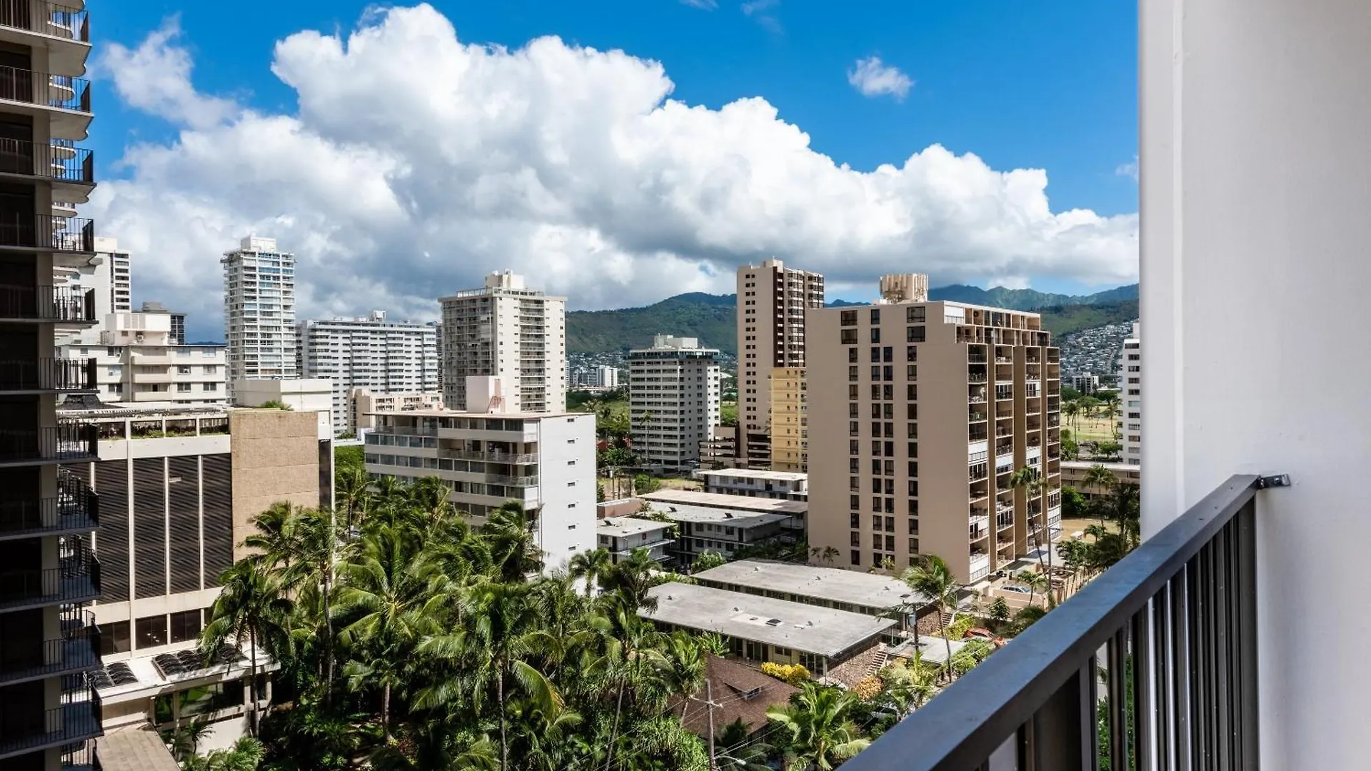 Breezy 12Th Floor Waikiki Condo With Free Parking Honolulu Apartment